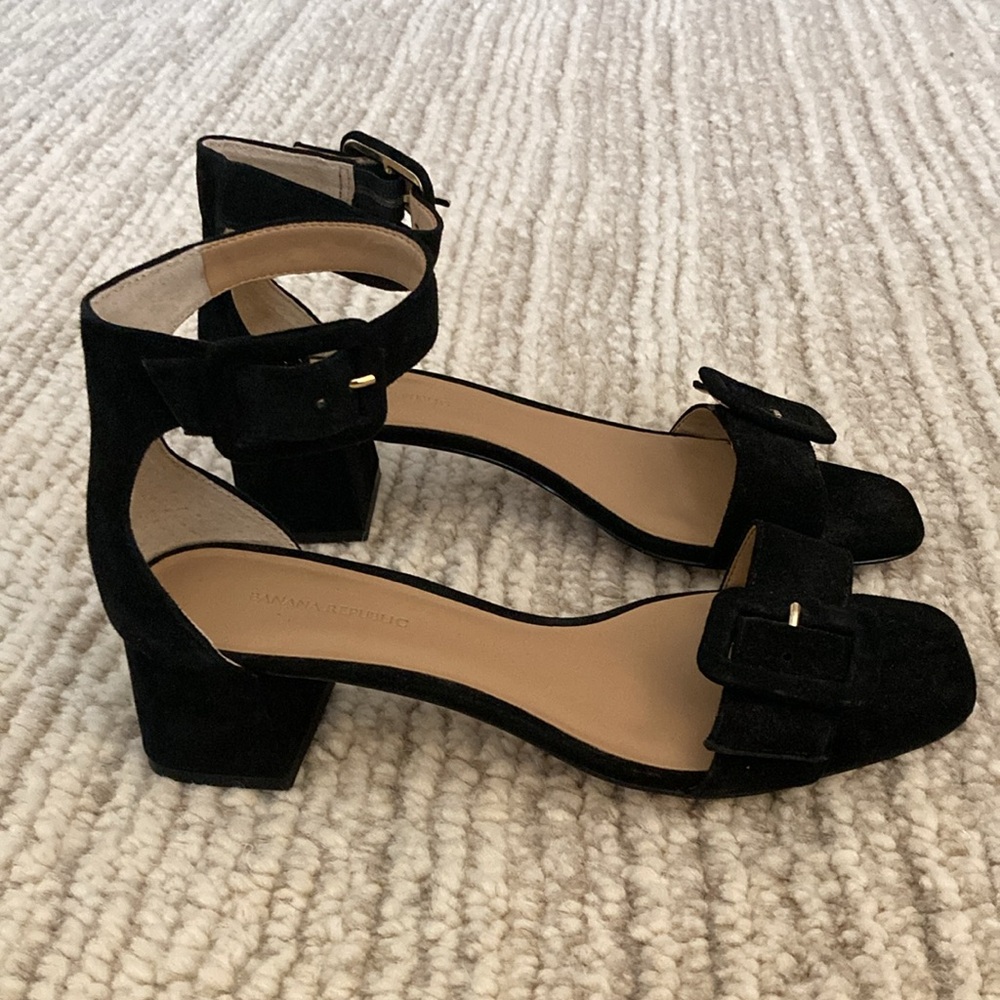 Banana Republic black suede chunky heel sandals.